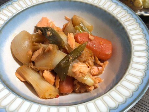 鮭とトロトロ野菜の辛味噌煮